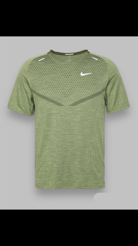 NIKE TECHKNIT T SHIRT - KHAKI GREEN