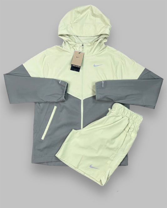 NIKE WINDRUNNER SET - OLIVE